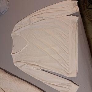 White Long Sleeve V-Neck Top